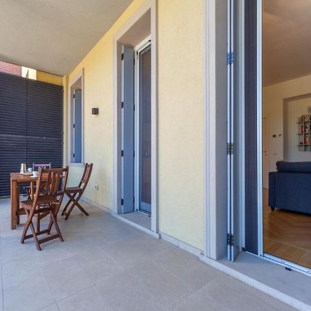 The Best Rent - Spacious Three-Bedroom Apartment With Terrace Mediolan Zewnętrze zdjęcie