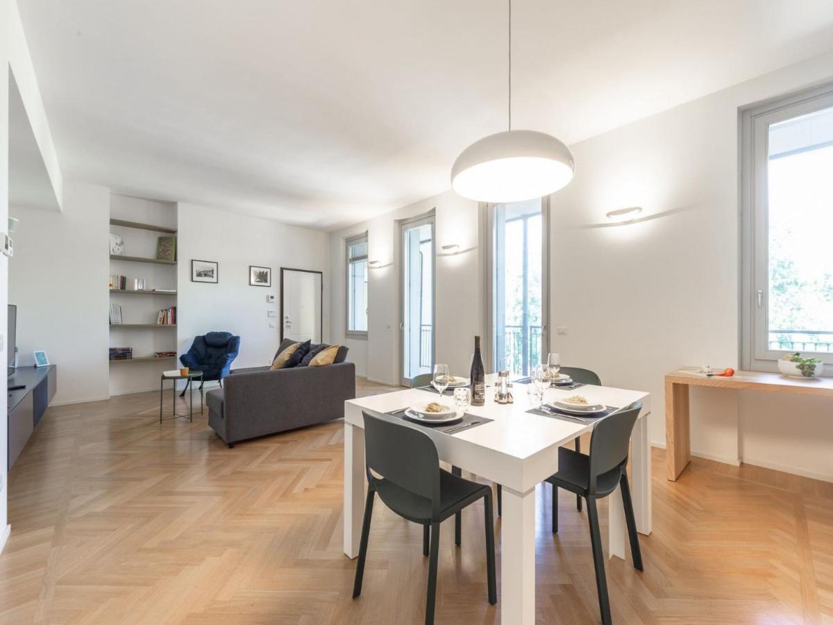 The Best Rent - Spacious Three-Bedroom Apartment With Terrace Mediolan Zewnętrze zdjęcie