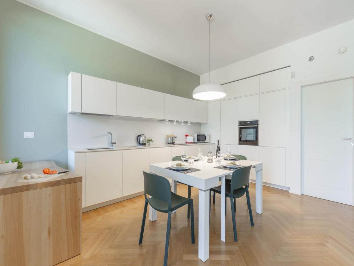The Best Rent - Spacious Three-Bedroom Apartment With Terrace Mediolan Zewnętrze zdjęcie