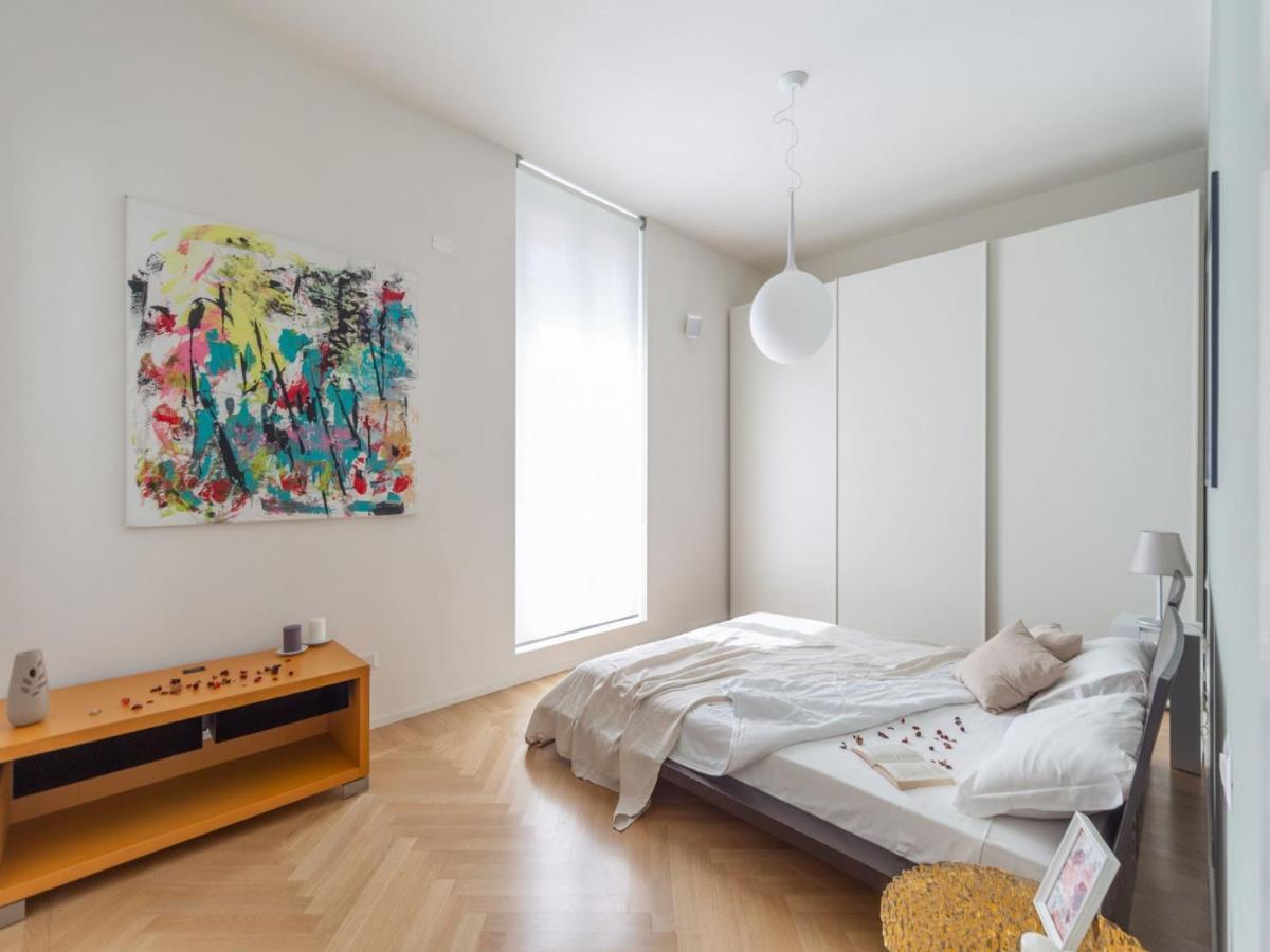 The Best Rent - Spacious Three-Bedroom Apartment With Terrace Mediolan Zewnętrze zdjęcie